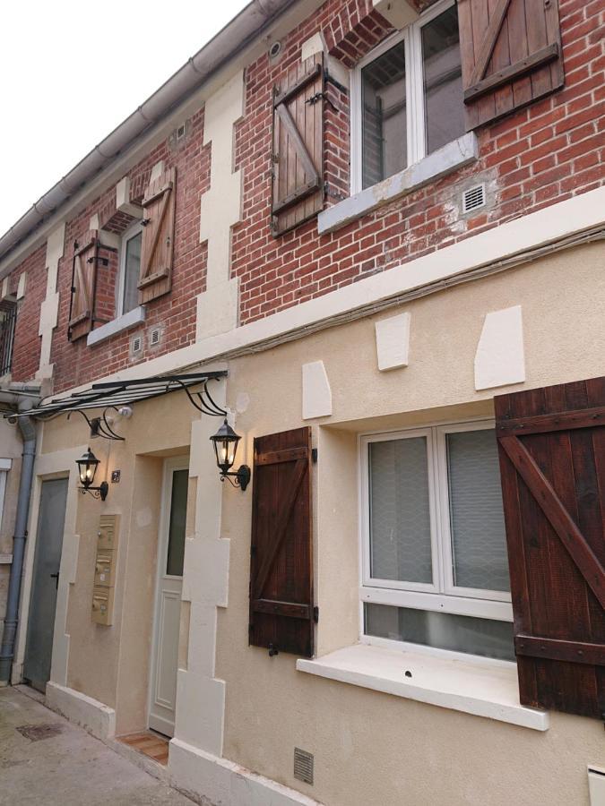 Les Studios De La Faisanderie Chantilly Exterior foto
